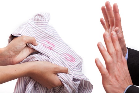 When And Why Do We Choose To Expose Others’ Infidelity?